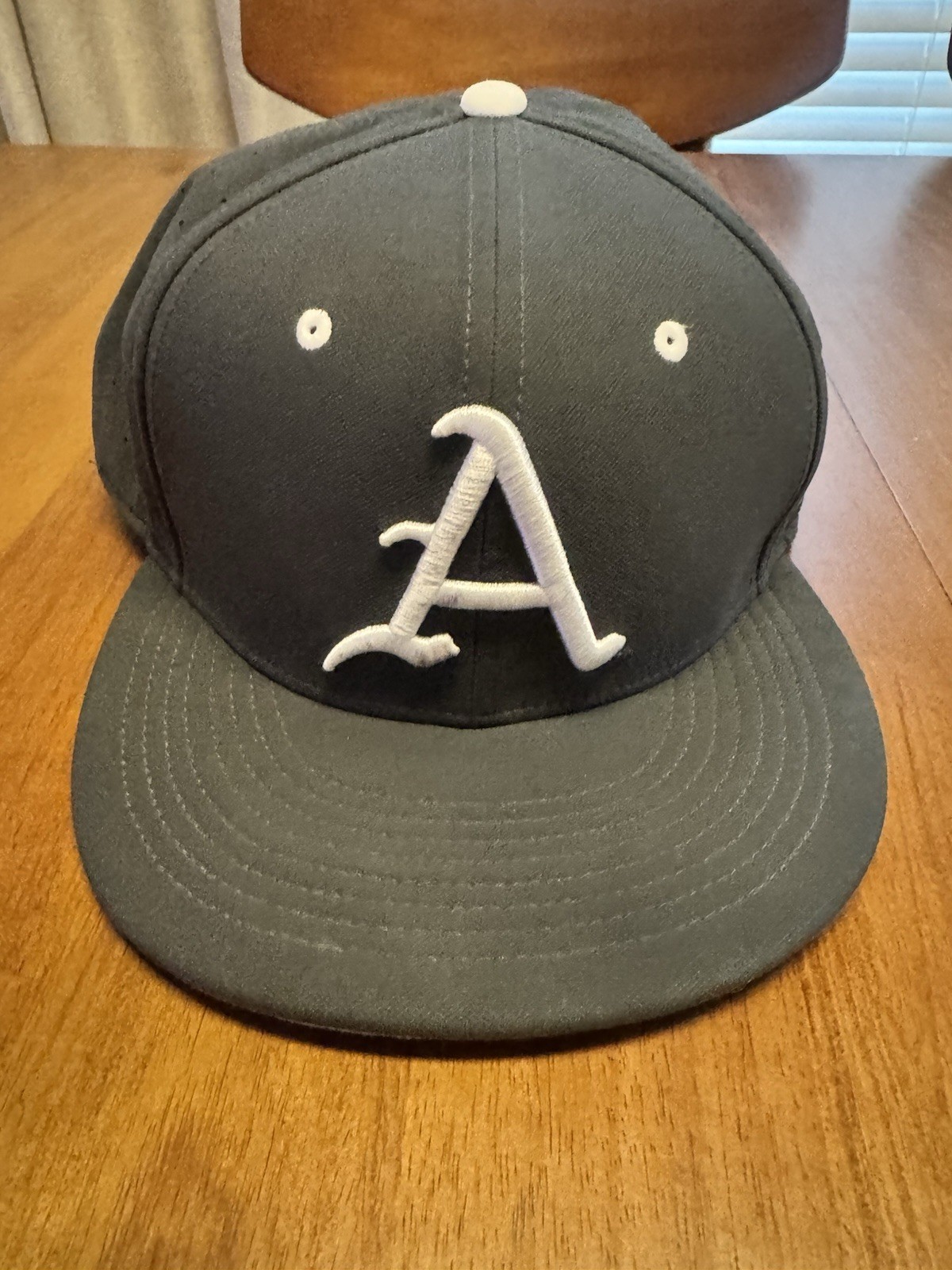 Nike True Dri-Fit Arkansas Razorback Baseball Hat Size 7/78 Gray 