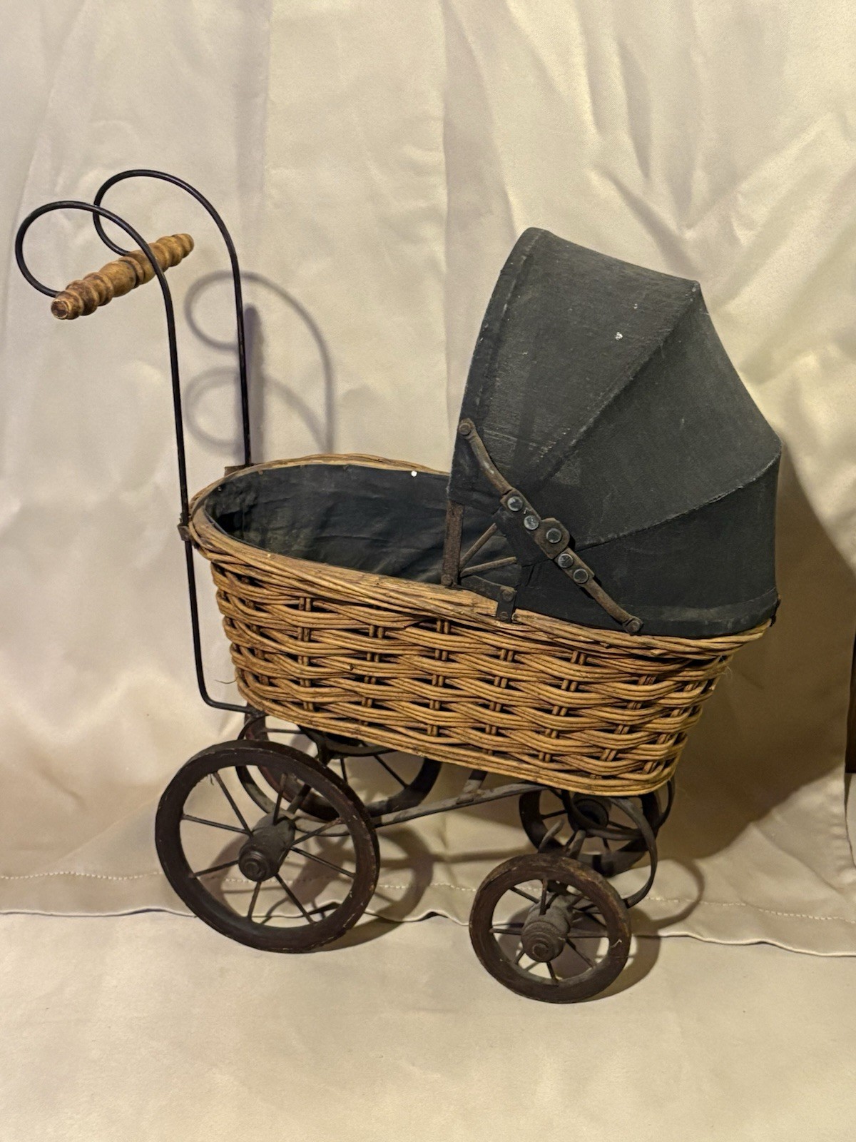 Vintage Victorian Wicker Baby Doll Carriage Pram Stroller
