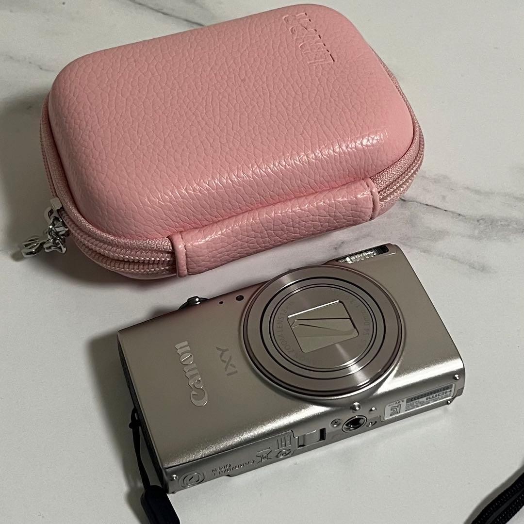 Canon IXY 650 Compact Digital Camera Silver Excellent Condition