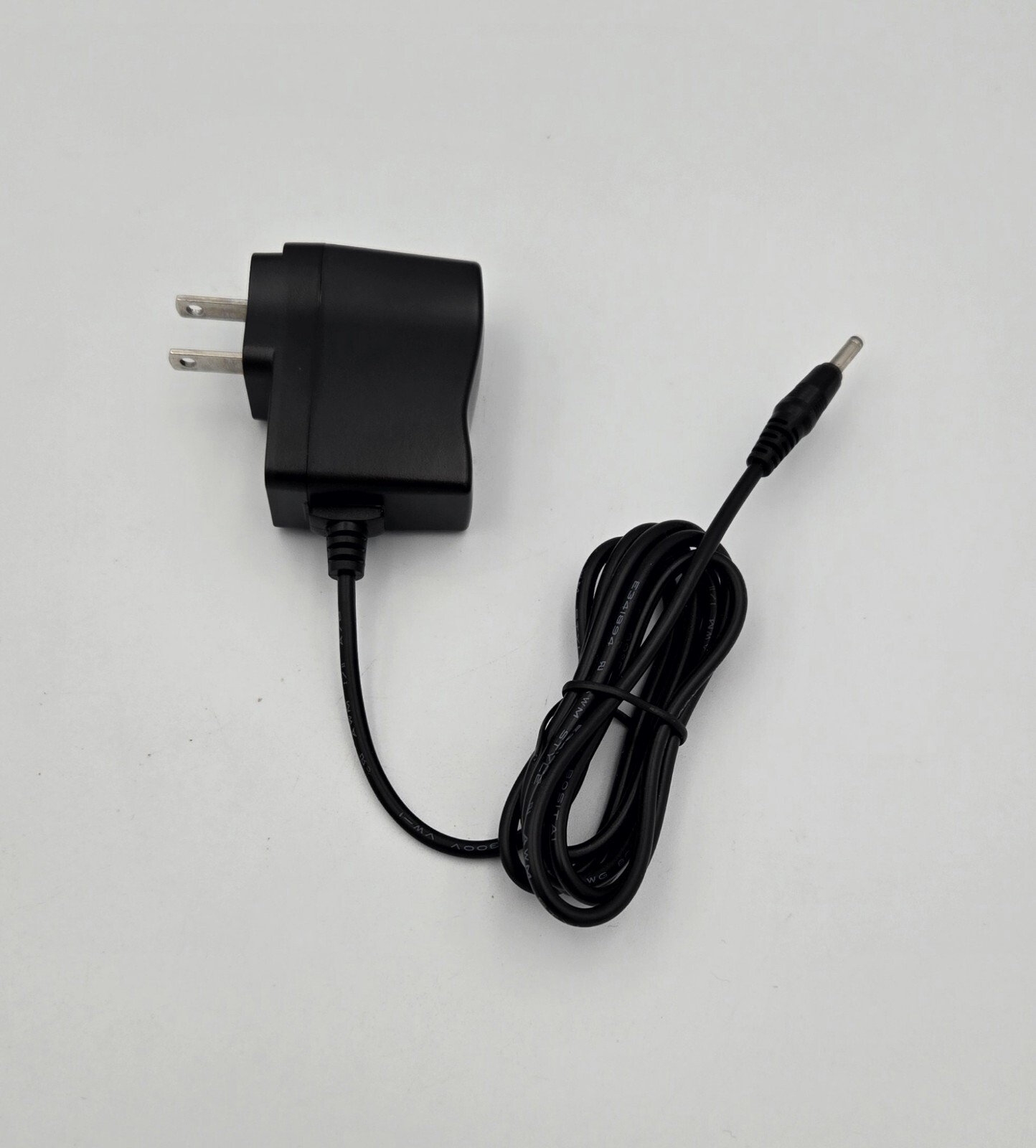Adaptor Model 220013 Input  100-240V-50/60Hz Output 5V