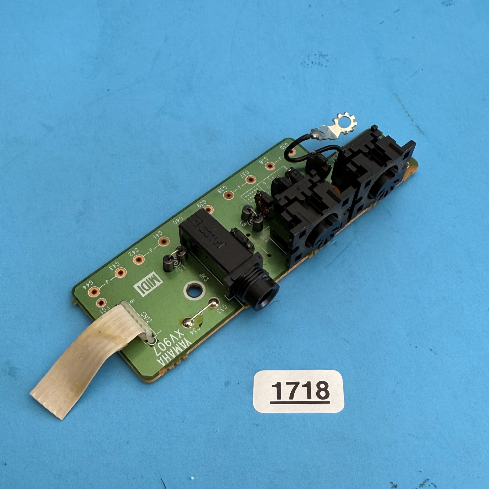 YAMAHA PSR-240 Keyboard Used Part: PCB Circuit Board In/Out Midi Sustain [XV907]