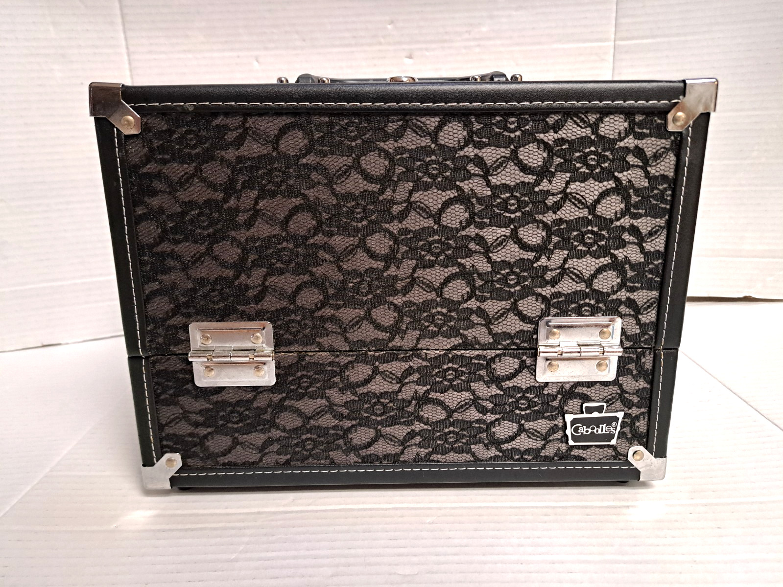 Caboodles Make Me Over 6 Tray Cosmetic Train Case Organizer Black Lace