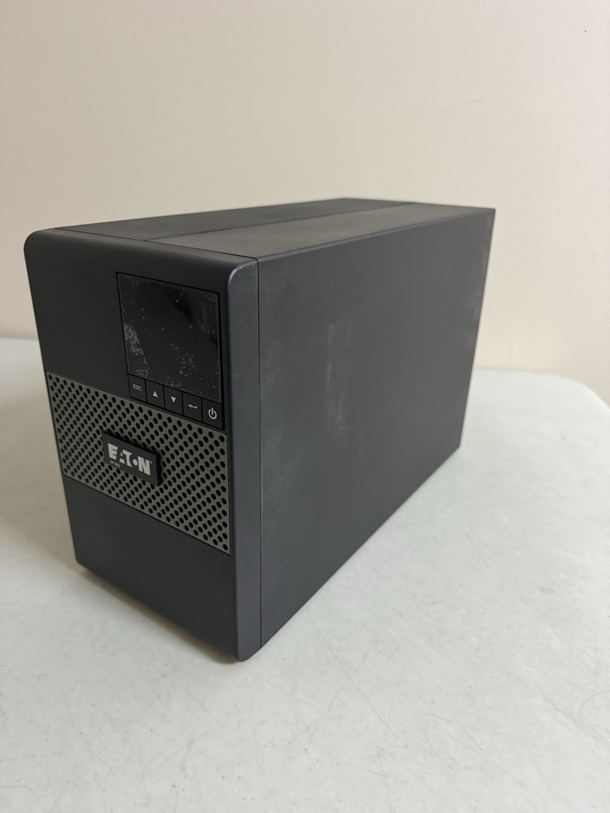 Eaton 5P 850 Uninterruptible Power Supply (UPS) 850VA