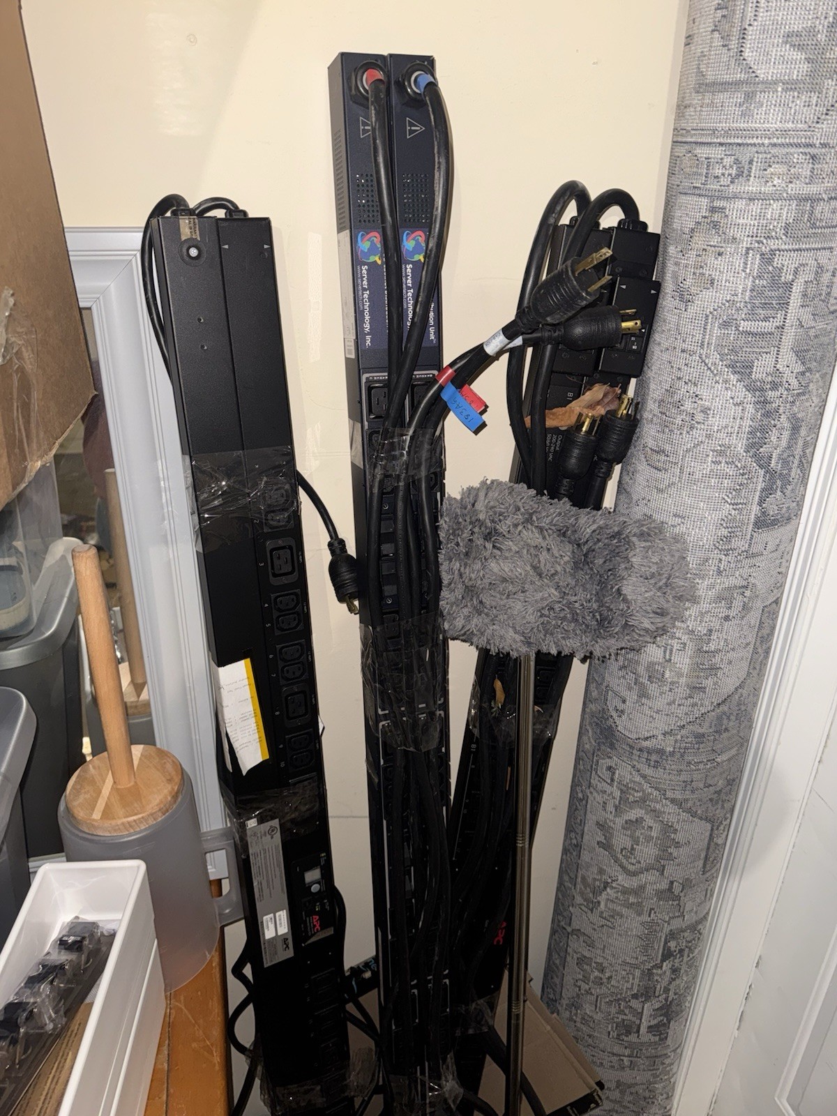 APC Server Technology RPDU AP8841/AP7541/AP7840/AP7540  / Server Tech RPDU