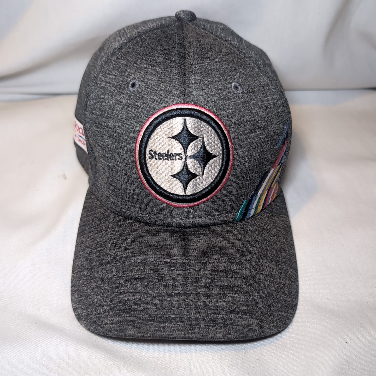 New Era Pittsburgh Steelers NFL Cancer Crucial Catch Hat Fitted Cap 39Thirty M/L