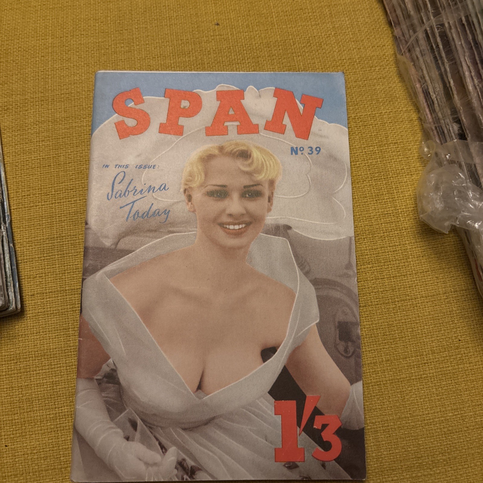 SPAN November 1957 Sabrina issue. early copy in very good condition, c photos 🙏