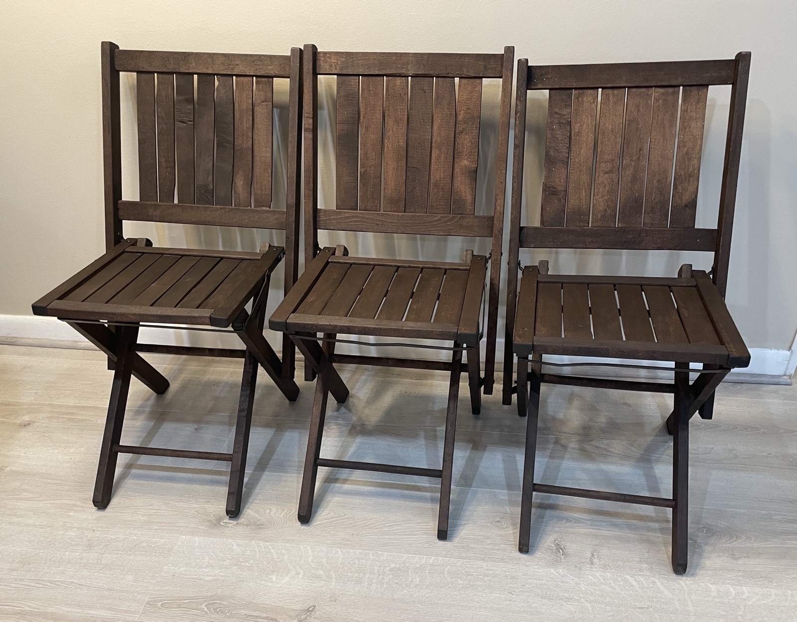 3 Vintage Simmons Company Antique Wooden Slats Folding Chair Made In USA HTF