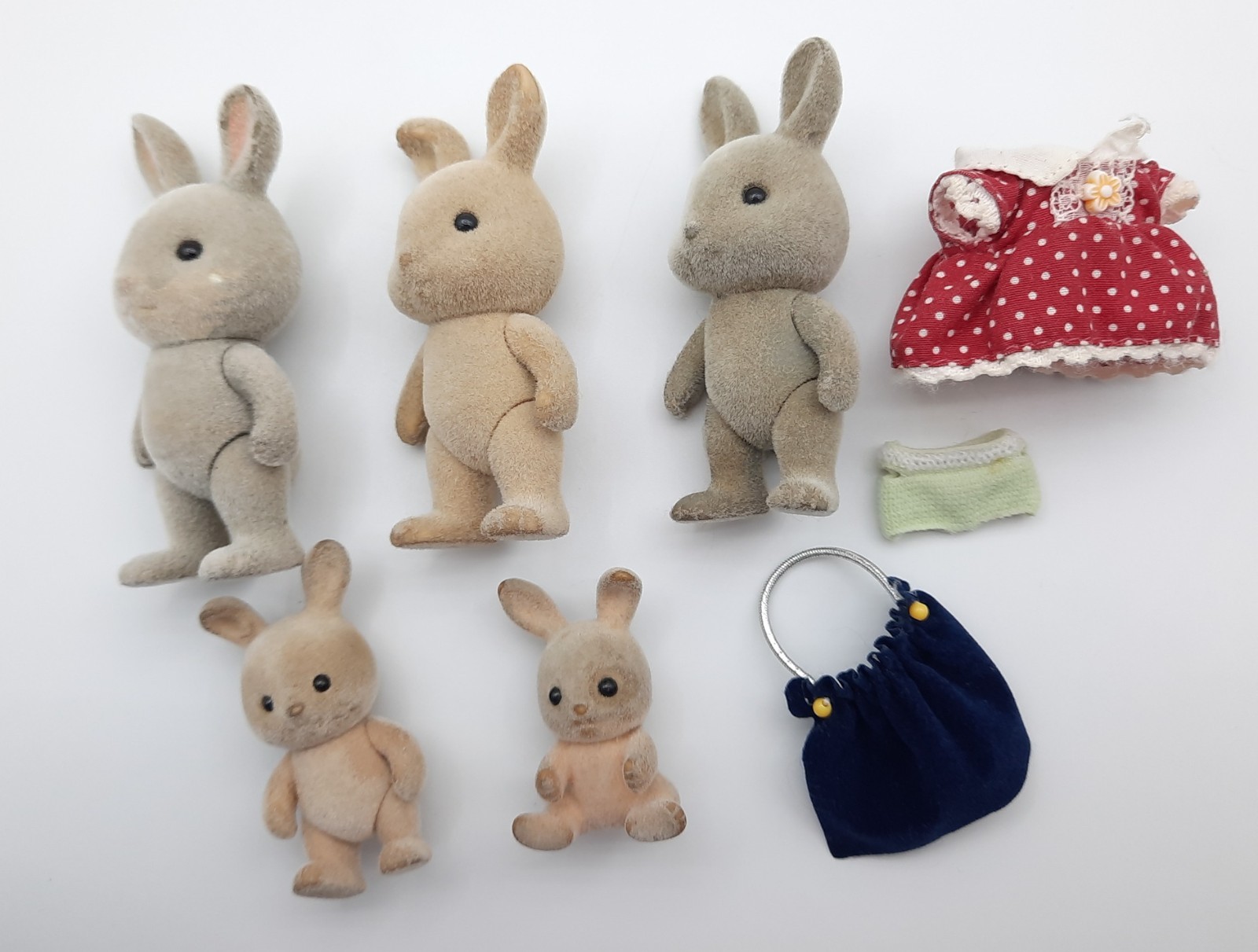 Sylvanian Families Calico Critters Rabbit family lot of 5 figures vintage baby