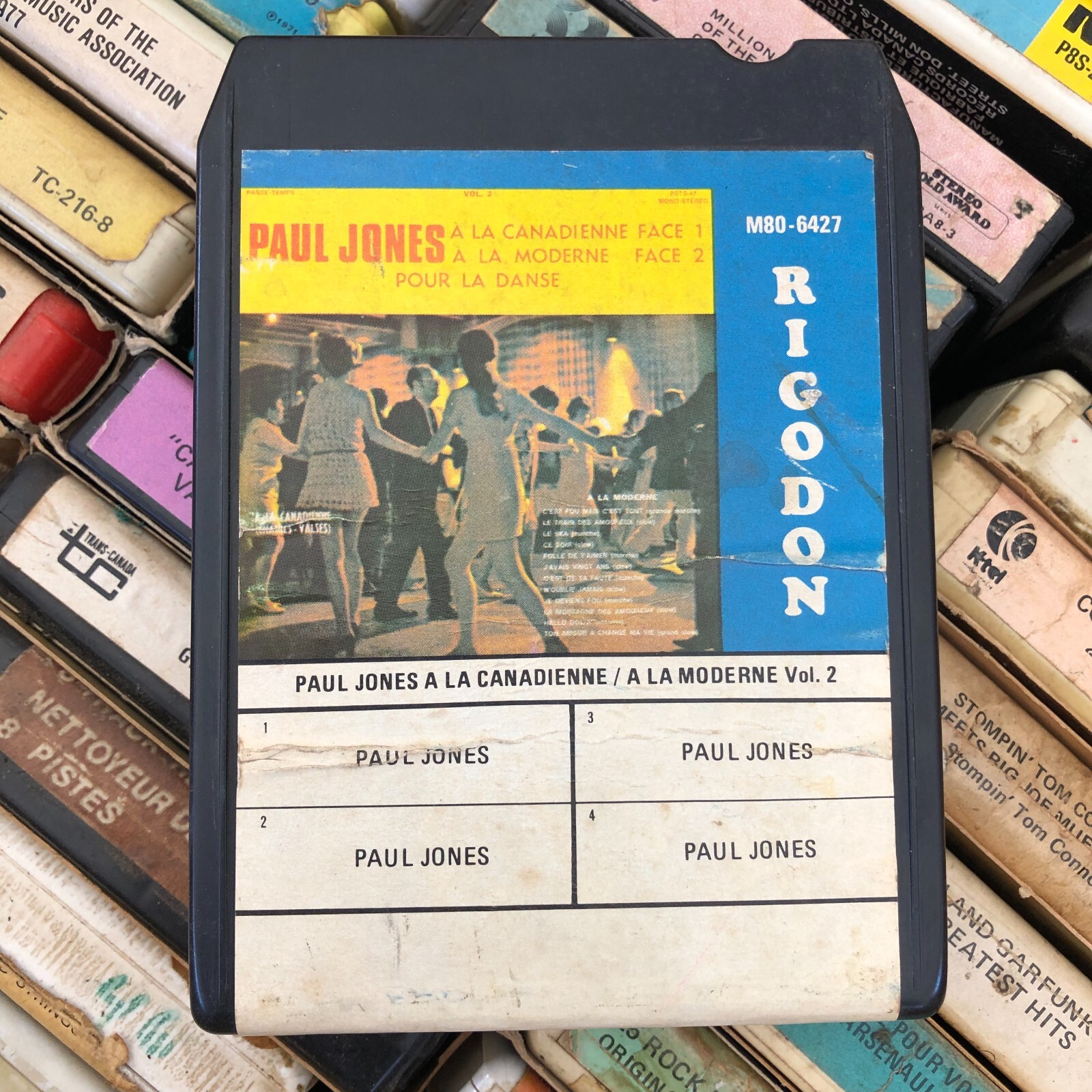 Paul Jones : A la Canadienne Vol.2 , 8 Track Tape CANADIAN