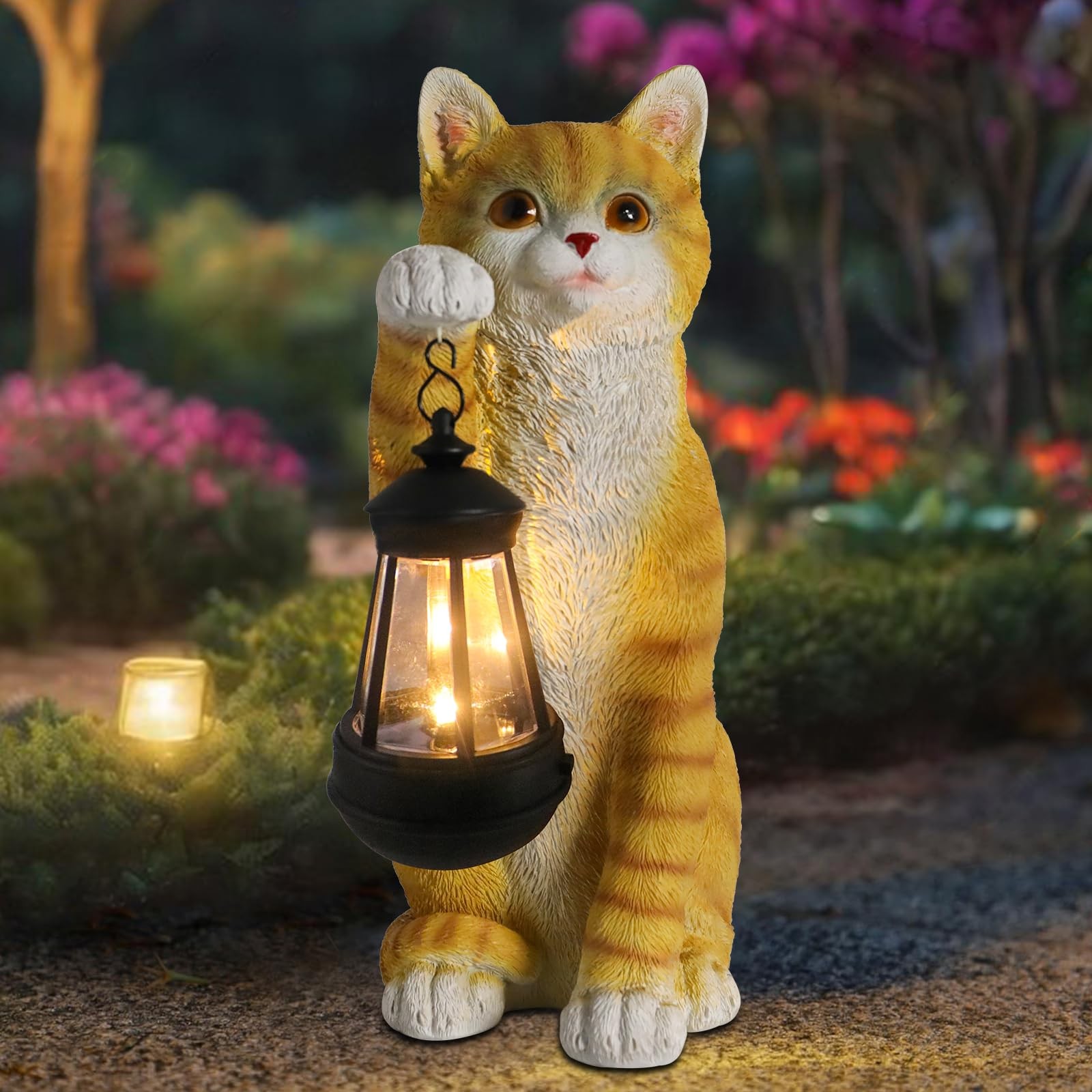 Solar Powered Outdoor Cat Garden Statue Crafted Garden Sculptures & Statues for