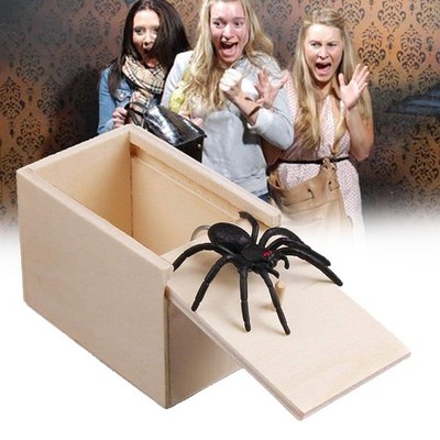 Prank Spider Wooden Scare Box Trick Play Joke Lifelike Surprise April Fools' Day