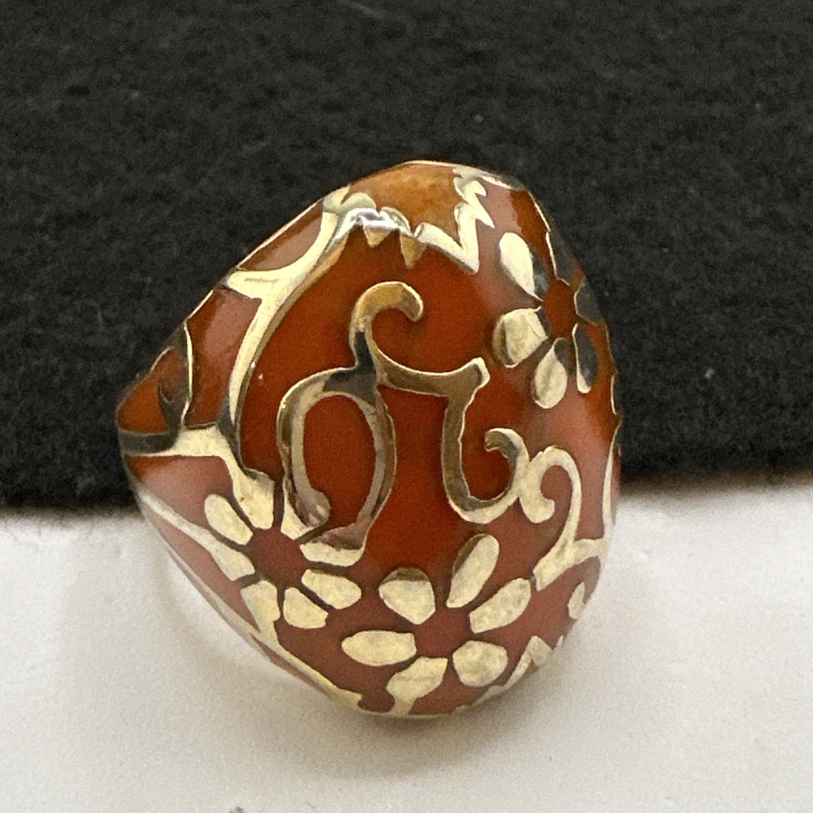 Vintage Retro Orange Lucite Resin Gold Tone Flower Overlay Dome Ring Size 7
