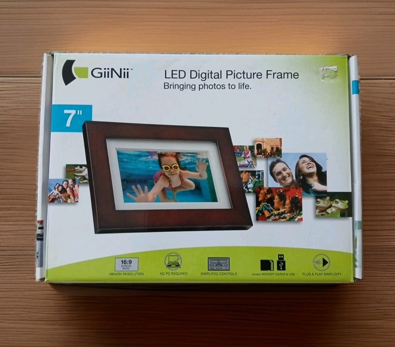 GiiNii 7" Digital Picture Frame 16:9 Widescreen – Open Box Unused