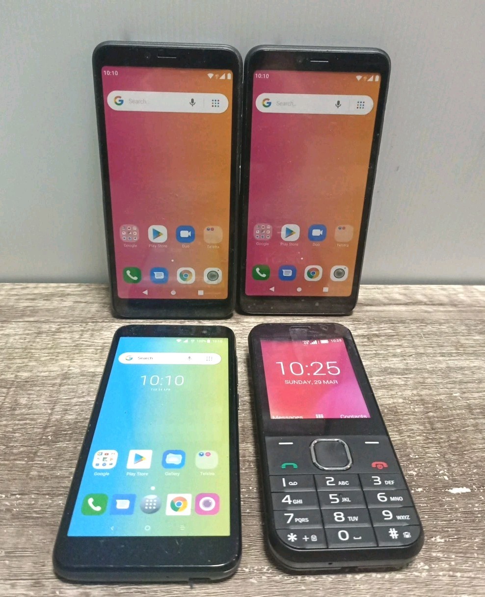 Display 'Dummy' Telstra Phones X4