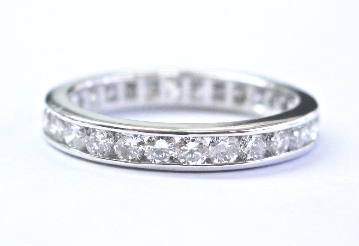 Fine Round Cut Diamond White Gold Eternity Band Ring 21-Stones .84Ct Size 5.5