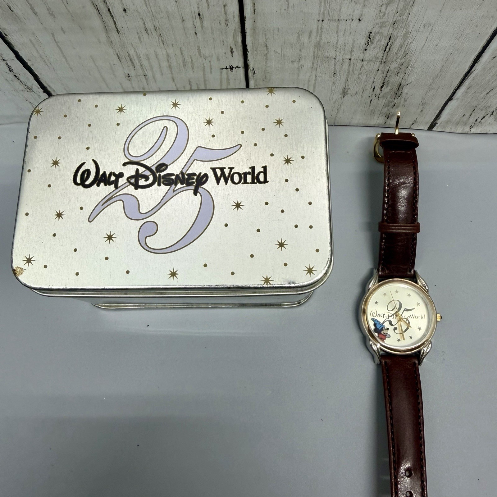 Walt Disney world 25th mickey mouse watch in collectible tin- Needs Battery
