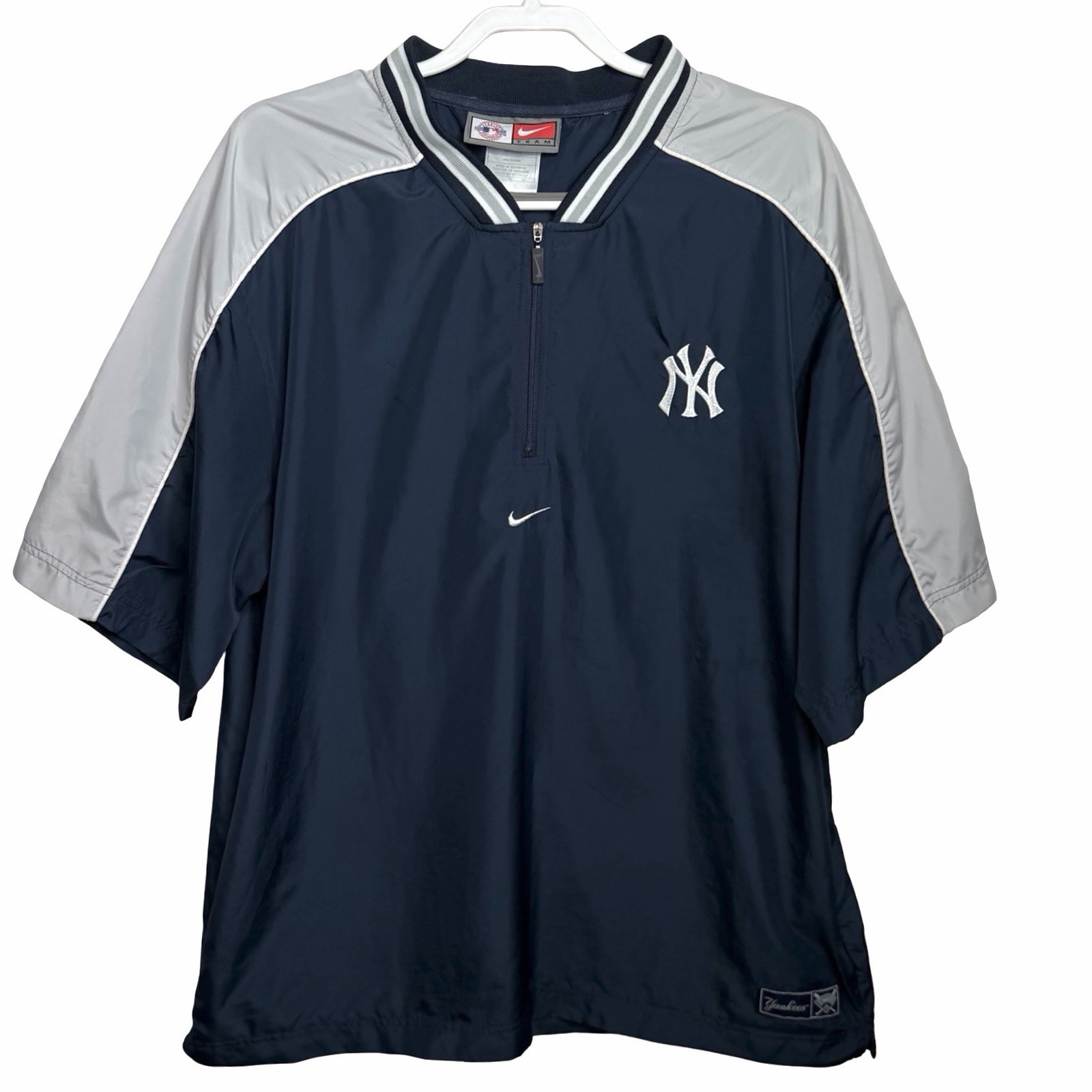 VTG Nike NY Yankees MLB Authentic Collection Short Sleeve Hot Jacket Men’s Sz XL