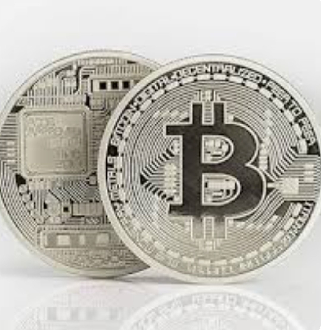 Silver Plated Bitcoin Commemorative Limited Edition Collector's Souvenir W/Case.