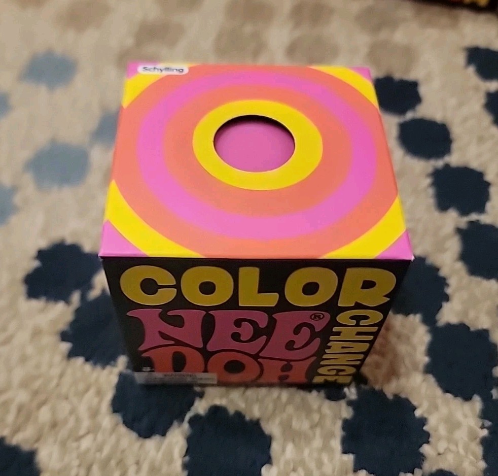 Schylling Nee Doh Color-Changing Pink Squeeze Toy Ages 4-7 25034HY