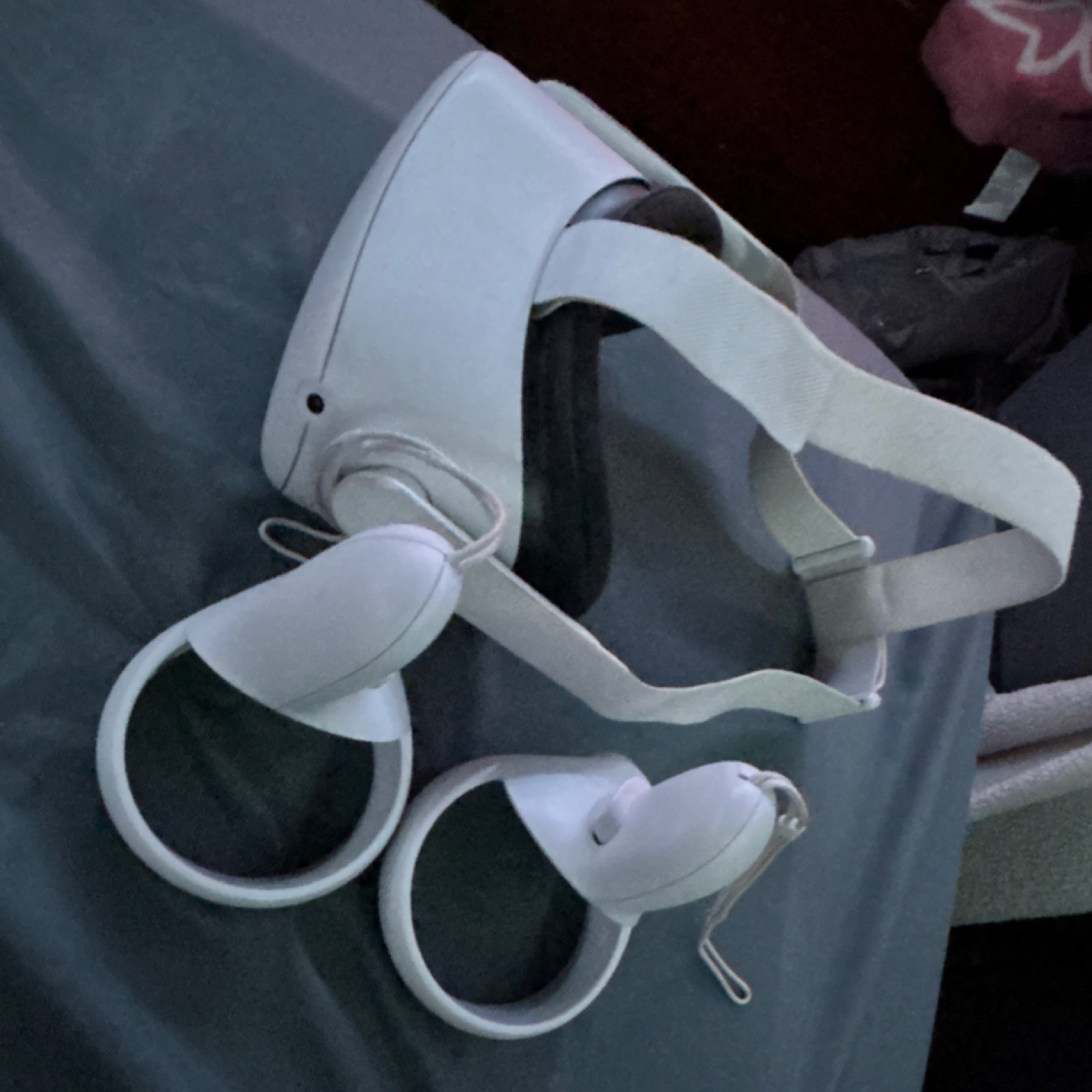 Meta Oculus Quest 2 White Standalone VR Headset with Controllers