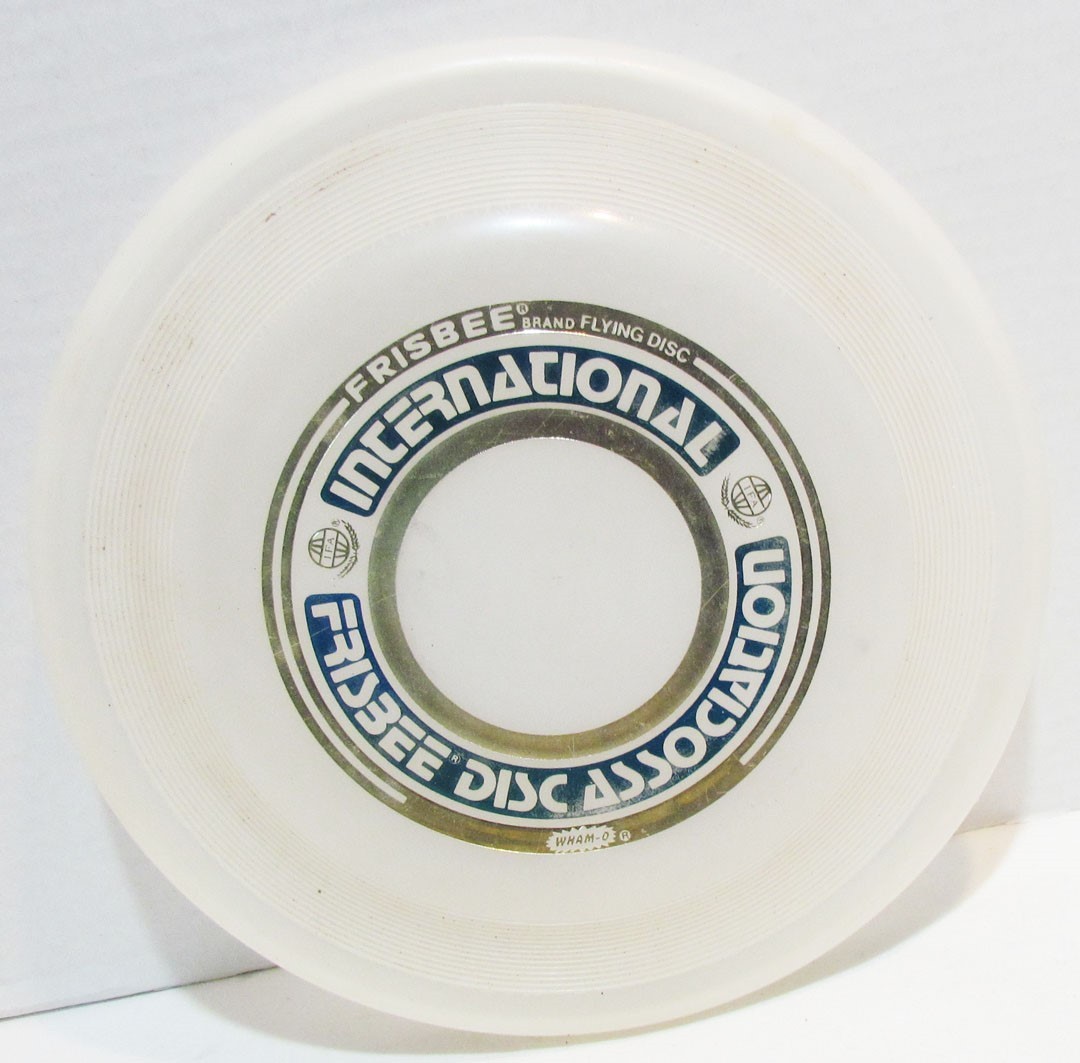 WHAM-O FRISBEE VINTAGE INTERNATIONAL FRISBEE DISC ASSOCIATION c 1981 FLYING DISC