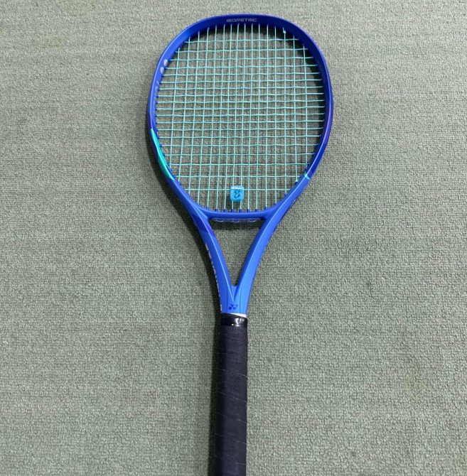 Yonex Ezone Tour 100 Grip 4 1/4 2025 Tennis Racket Racquet Excellent Condition