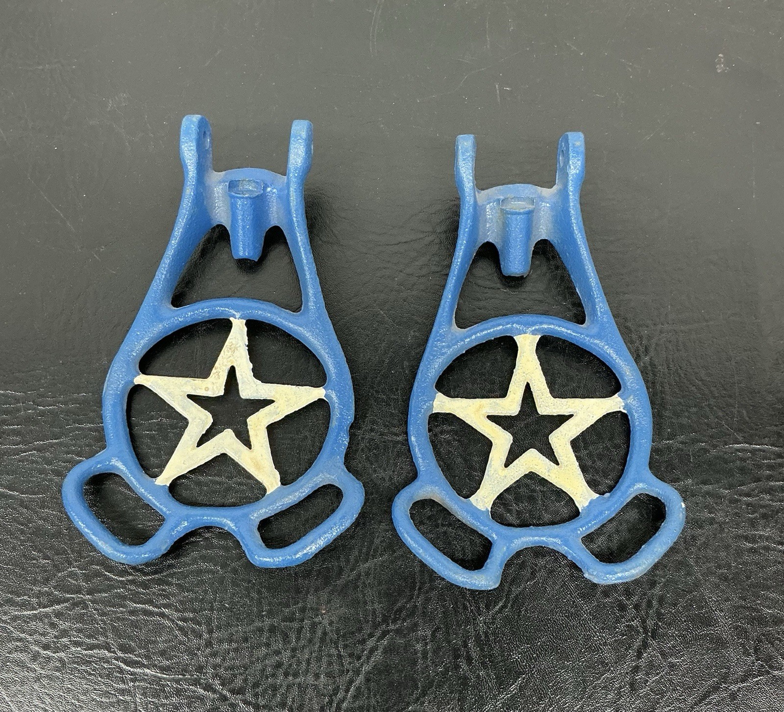 Vtg Pair Cast Iron Starling Livestock Cow Cattle Farm Automatic Water Watering