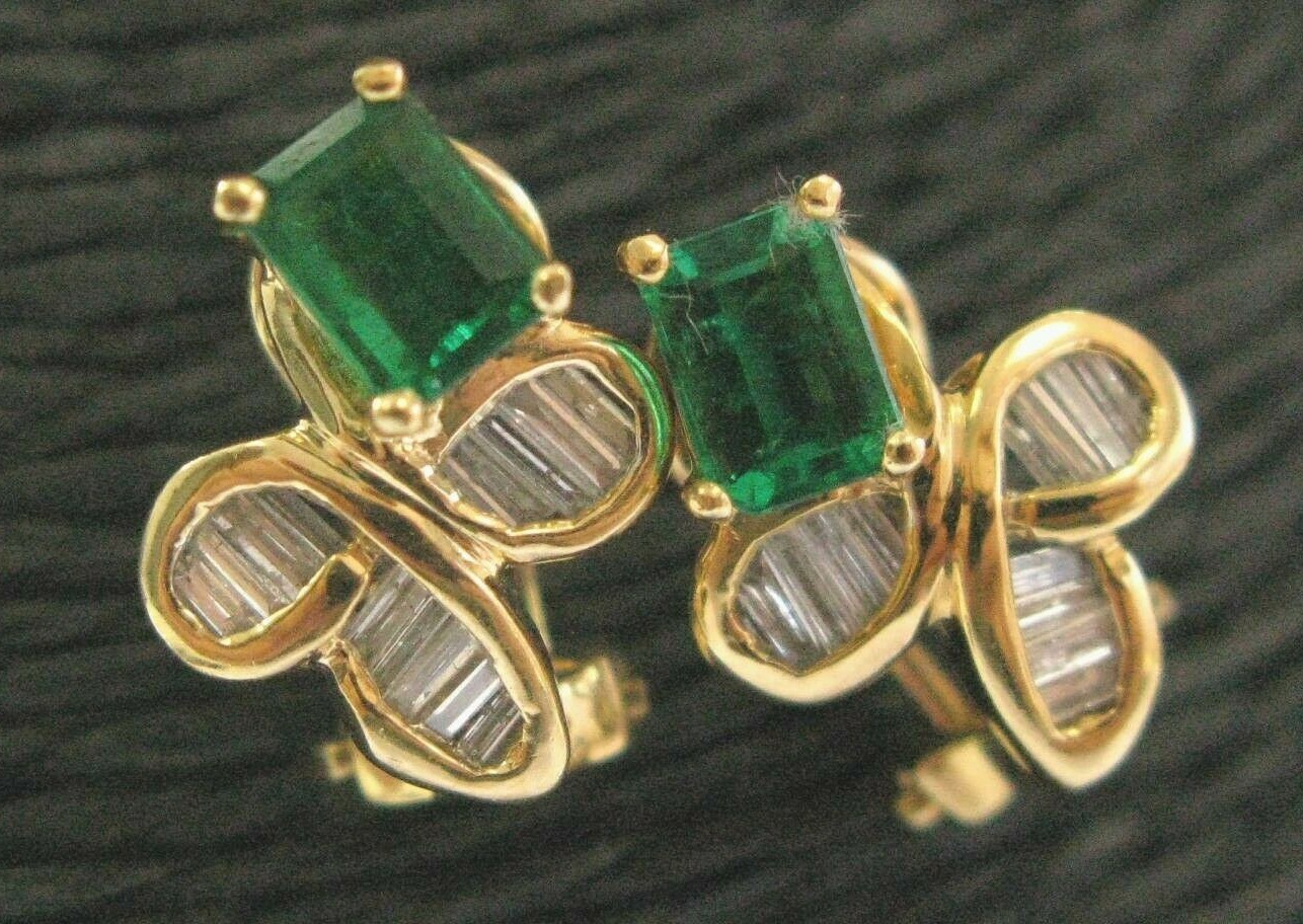 Green Emerald & Diamond Huggie Earrings 18Kt Solid Yellow Gold 2.00Ct FVVS2 15MM
