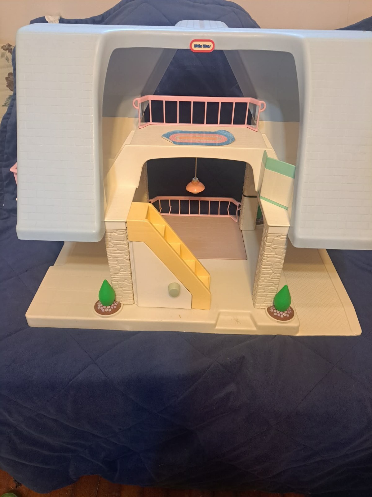 Little Tikes Blue Roof 2 Story Doll House, Furniture & Accessories Vintage 1989