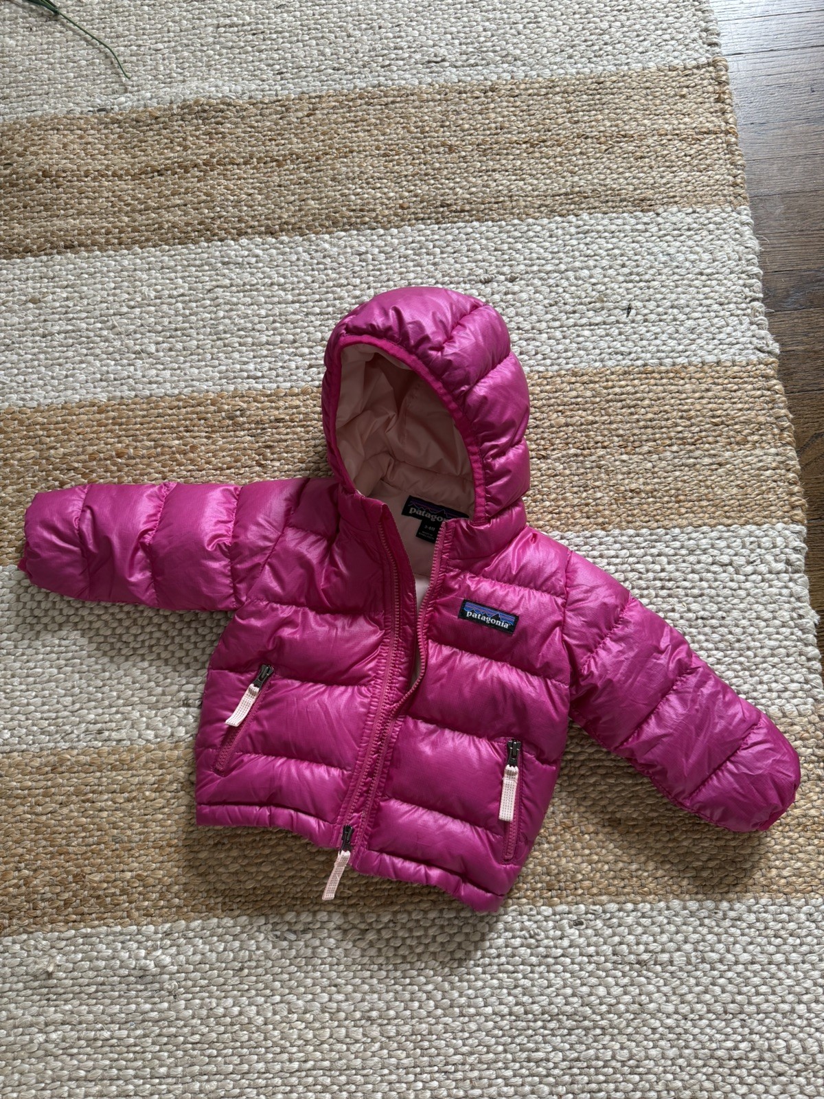 Baby Patagonia Pink Puffer Coat Down Jacket Hood Size 3-6 month