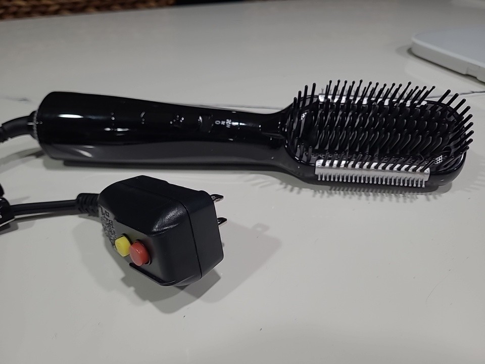 Paul Mitchell Pro Tools Express Ion Smooth & Dry 3 in 1 Styling Brush HB