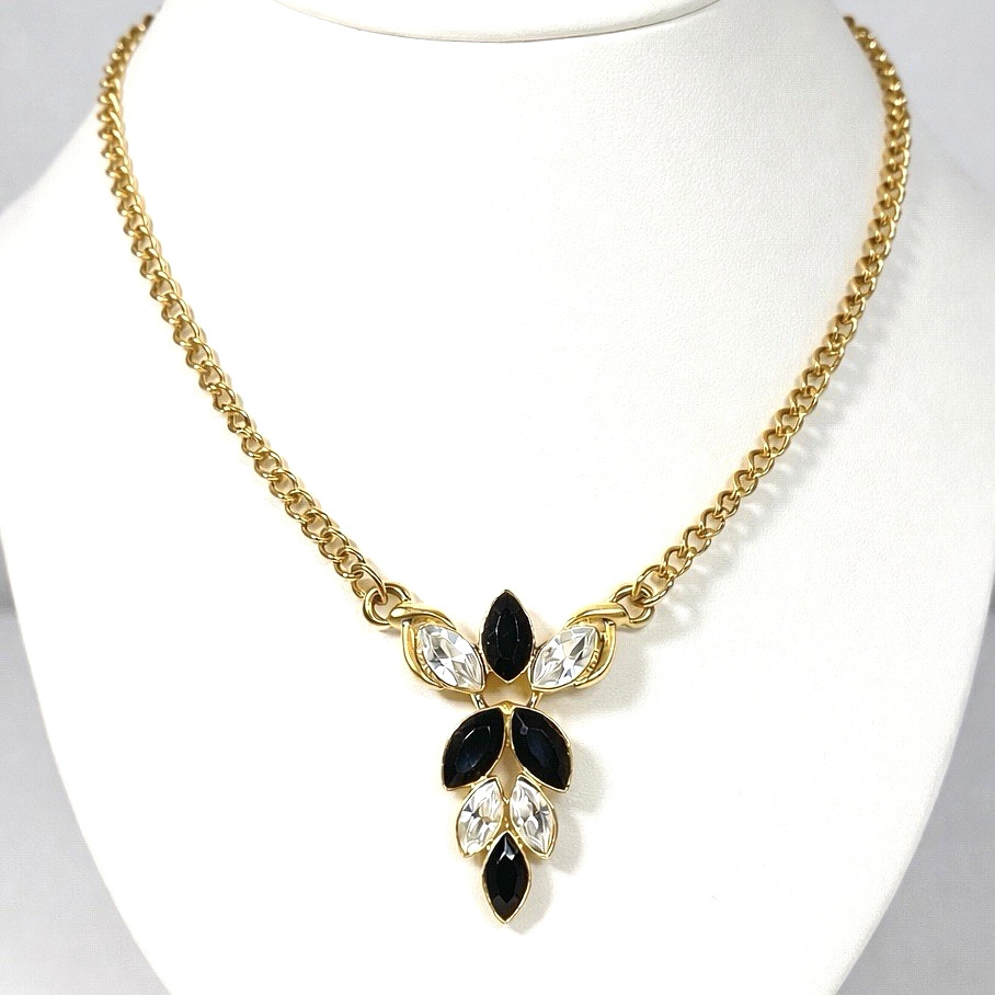 VTG Napier Gold Tone Black & Clear Rhinestone Marquise Pendant Necklace Floral